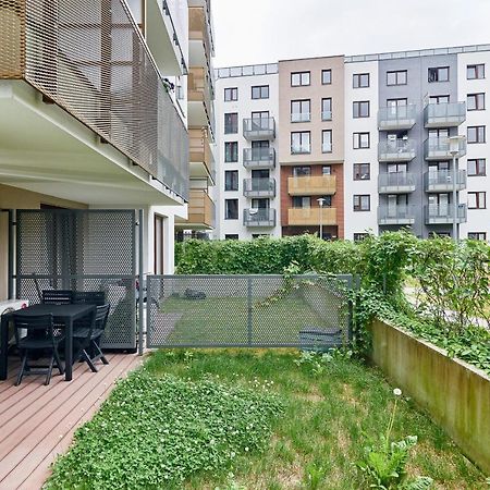 Apartment Swistackiego With Free Garage Wroclaw By Renters Екстер'єр фото